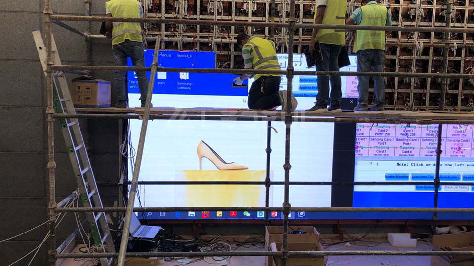 Dubai Famous Shopping Mall HD Advertising LED Display