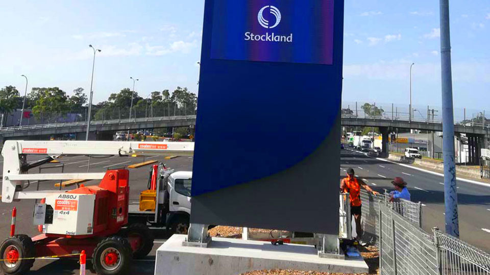 Australia Outdoor Pole LED Advertising Display