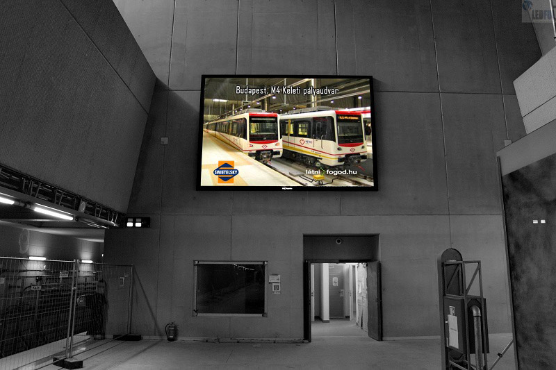 Front Service Wall Mounted LED Display In Metro Station