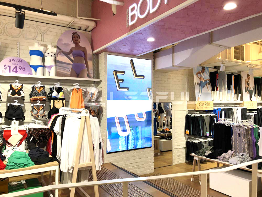 Indoor Store Advertising LED Display | IF 4