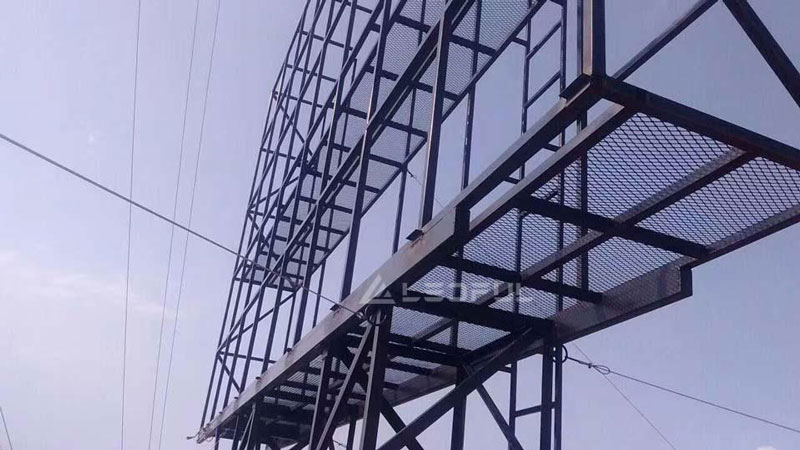 Outdoor LED Screen Display Installation