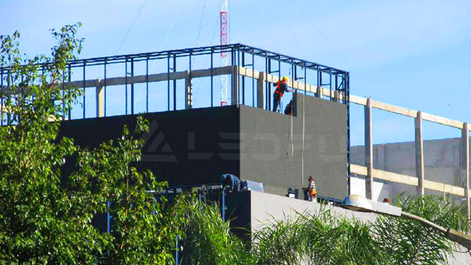 Outdoor Advertising LED Screen Roof Mounted