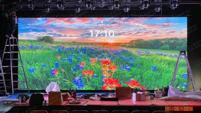 LEDFUL Indoor LED Screen Case with Super Light Solution