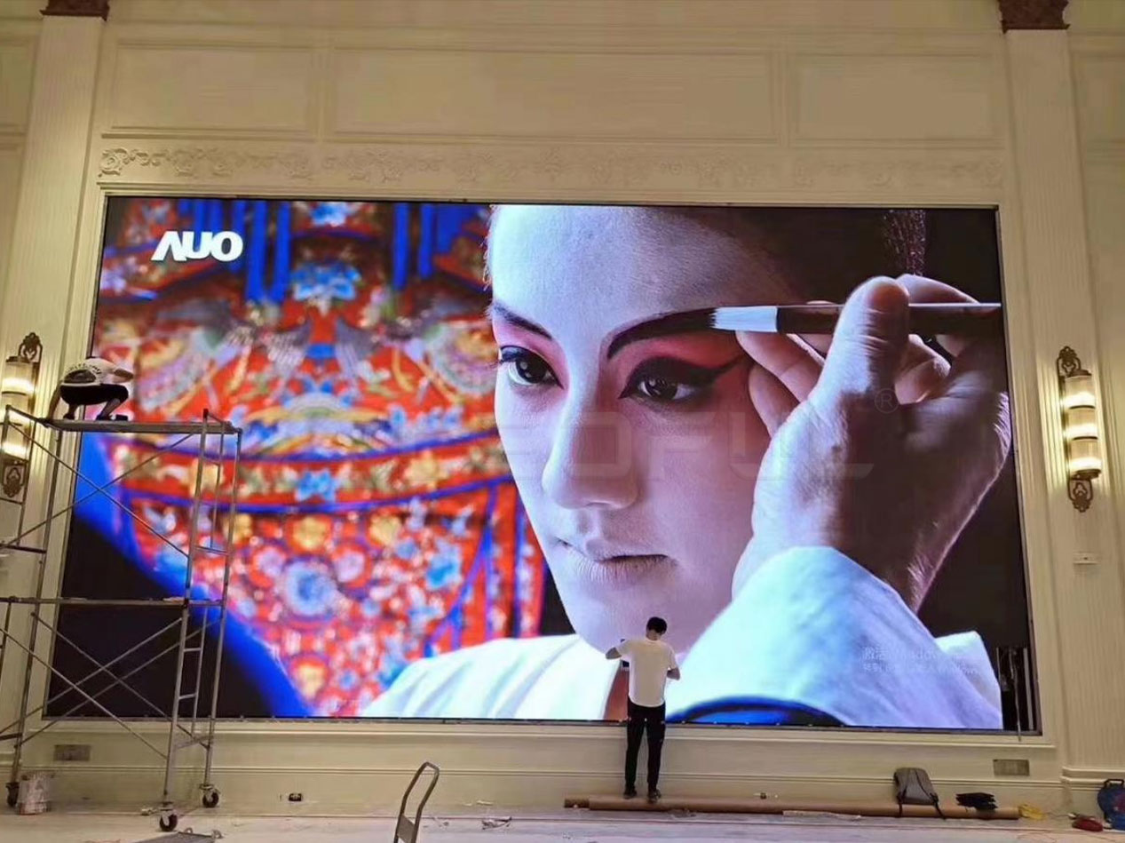 the-wall-pro-led-screen-redefining-spatial-display-experiences3.jpg