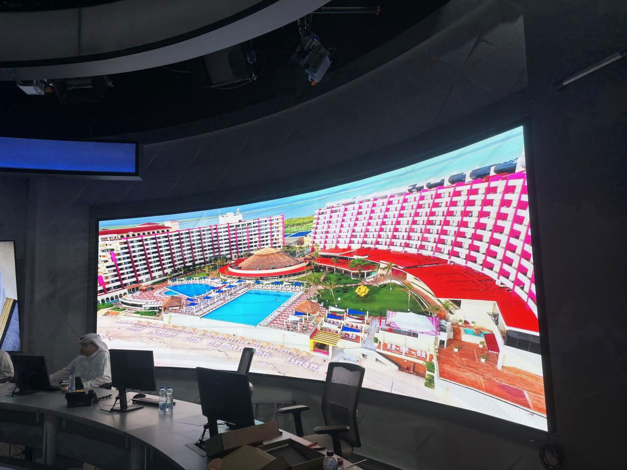 kuwait-television-indoor-curved-screen5.jpg