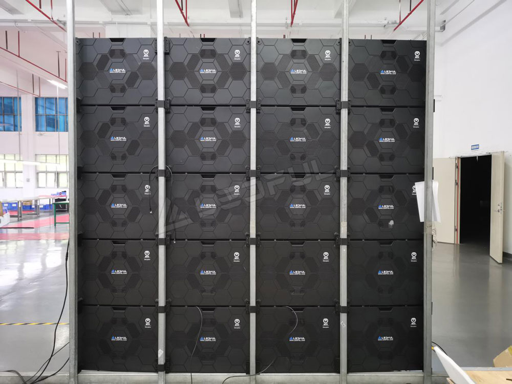 2020 NTT&LEDFUL Win-Win Cooperation with BM1.6 Curved LED display 2020 NTT&LEDFUL Win-Win Cooperation with BM1.6 Curved LED display