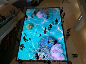 floor-led-screens-features-advantages-and-applications3