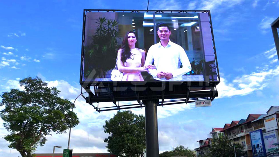 cambodia-outdoor-led-street-advertising-display