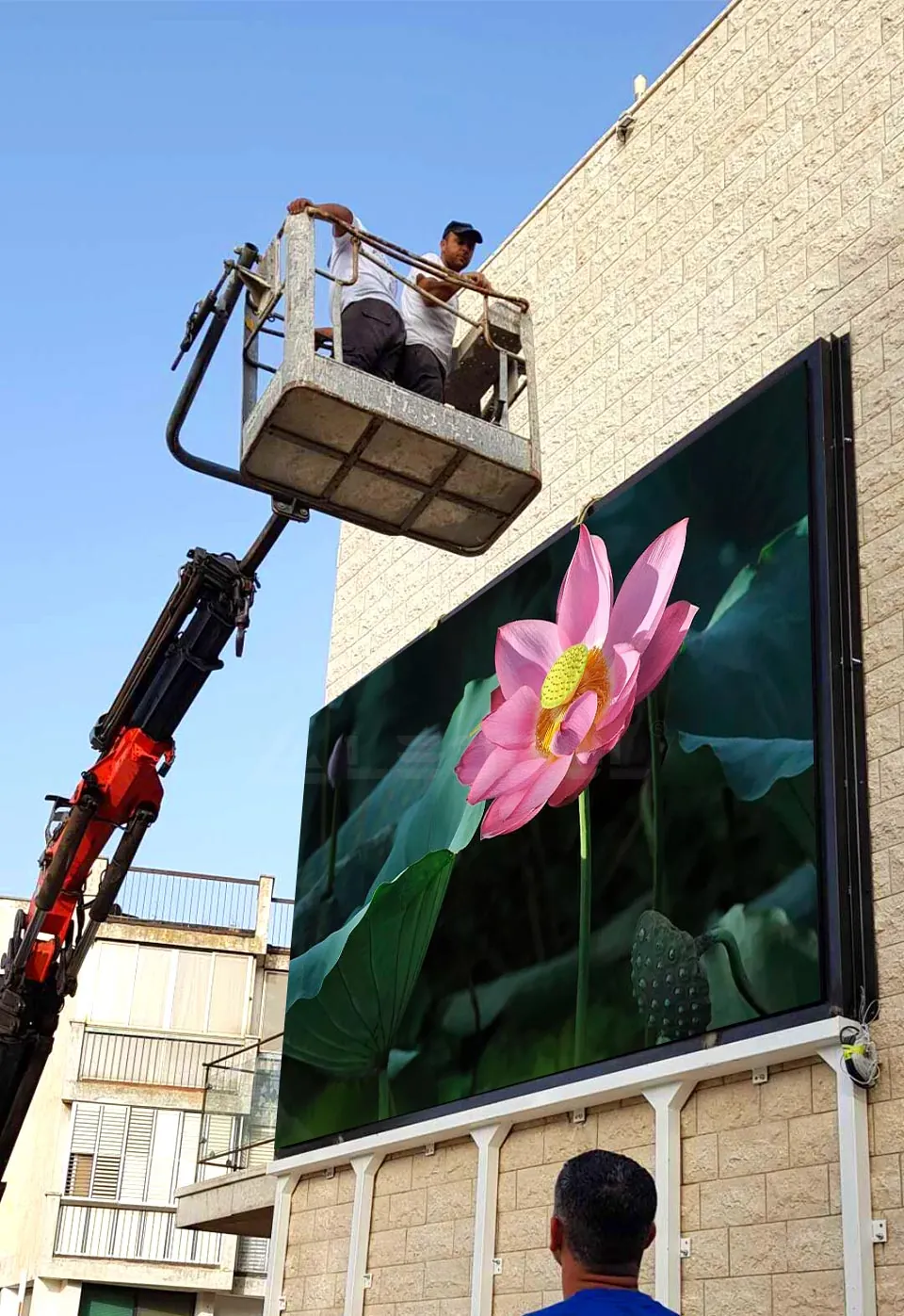 israel-outdoor-videowall-led-advertising-display1