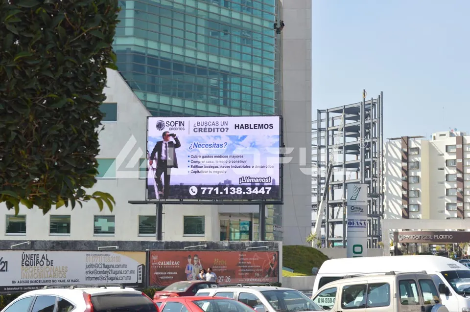 mexico-outdoor-advertising-led-sign-1