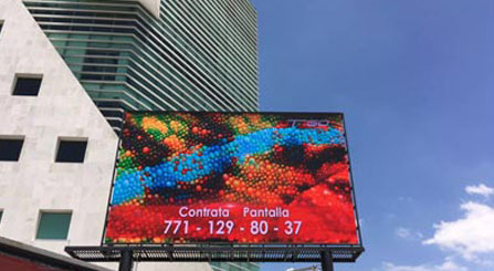 outdoor-single-pole-advertising-display