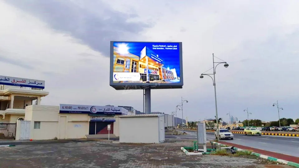 uae-giant-outdoor-adverting-double-sides-led-screen0