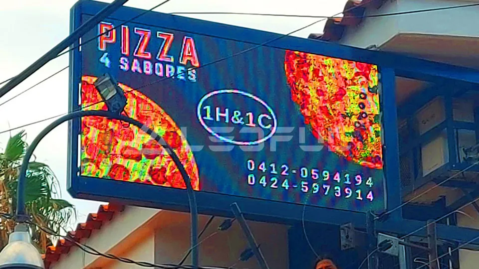 venezuela-outdoor-led-street-advertising-display-1