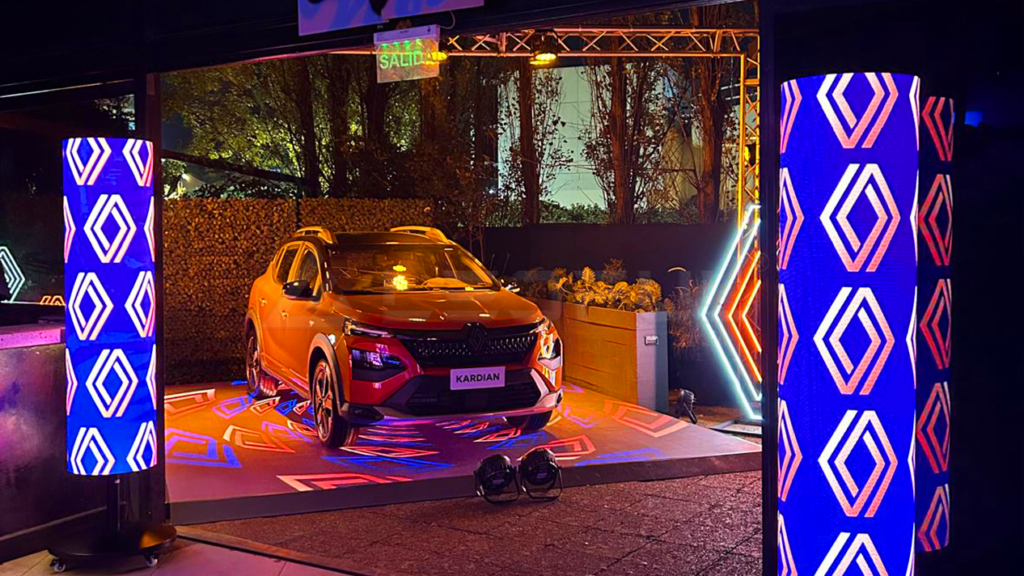 Amazing LED FLOOR Screen for a Auto Show in Uruguay-2