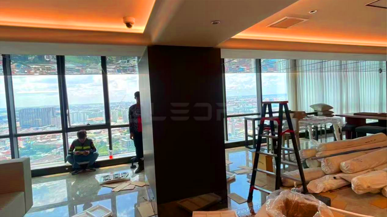 Innovative 45° Cut LED Column Display Solution-2