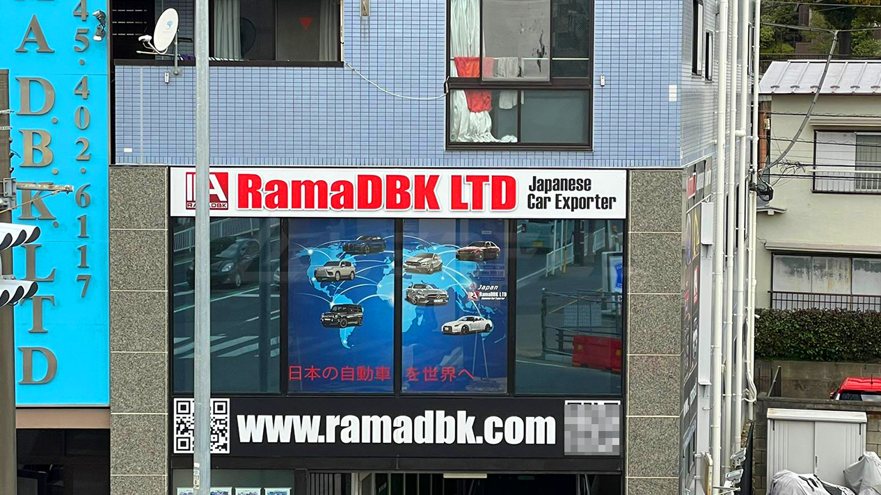 High Bright Outdoor Use Screen Fixed behind Glass-1