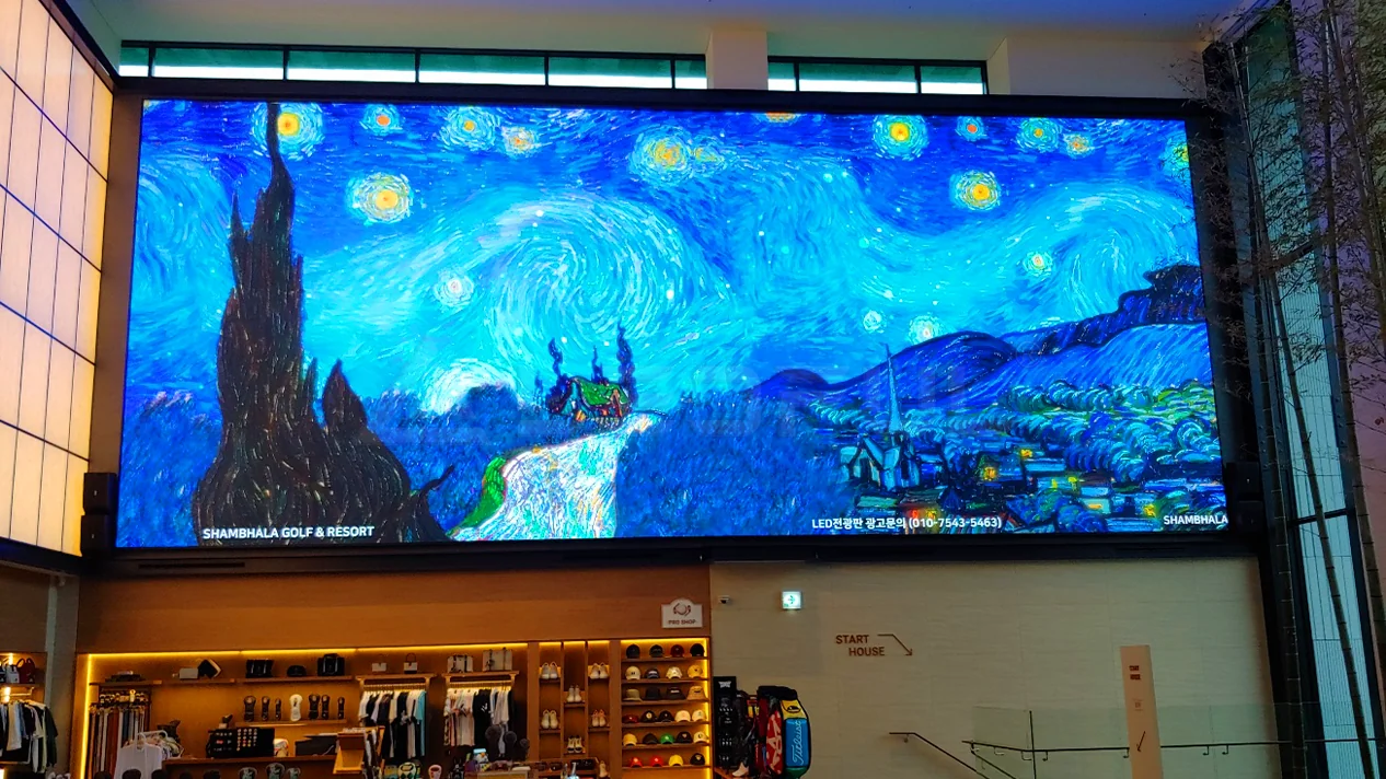 Indoor LED Display Solutions for the Korean Retail Market-2